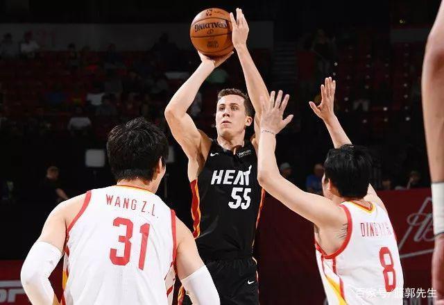 9游-关于布莱顿训练开放日，今晚伤情更新引欢呼，NBA季后赛在即，心理建设被强调的信息